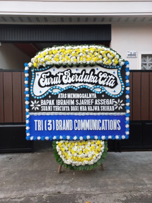 Papan Bunga Duka di Kareko